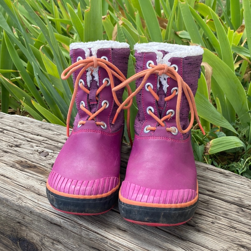 Girls Keen Pink Dry Waterproof Snow Boots Size 3